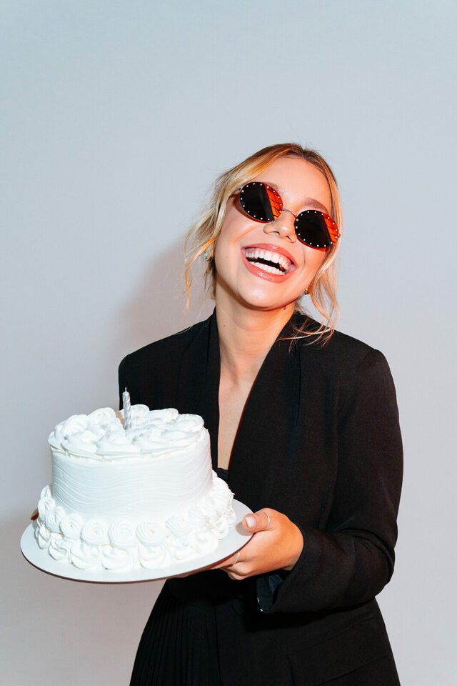 Carol Valentim 24 Anos